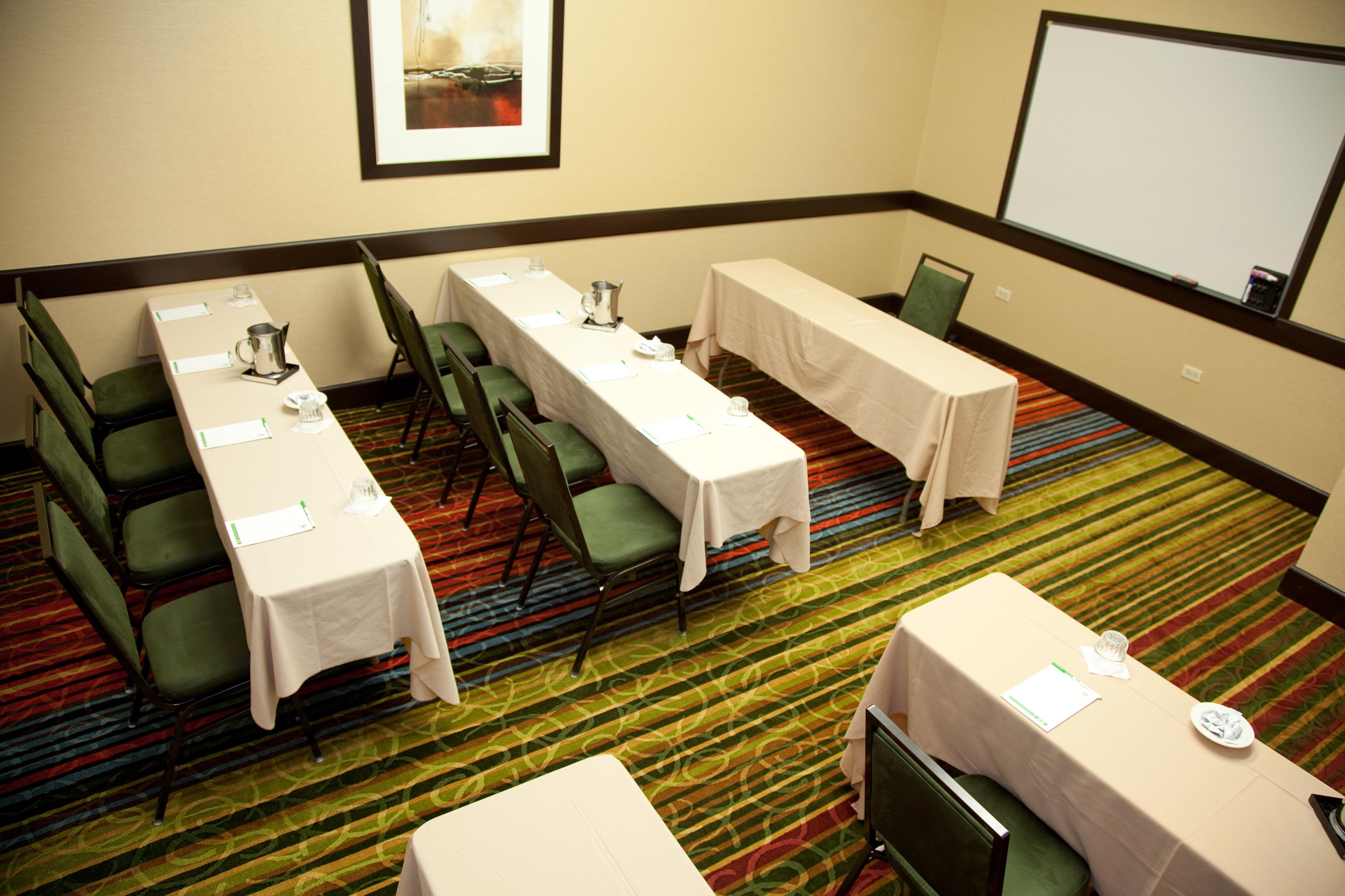 Holiday Inn Hotel & Suites Chicago Northwest - Elgin By Ihg Екстер'єр фото