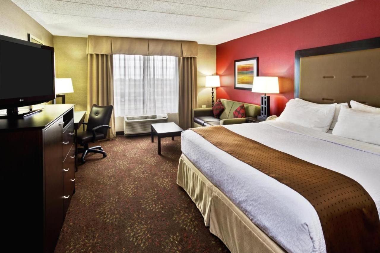 Holiday Inn Hotel & Suites Chicago Northwest - Elgin By Ihg Екстер'єр фото